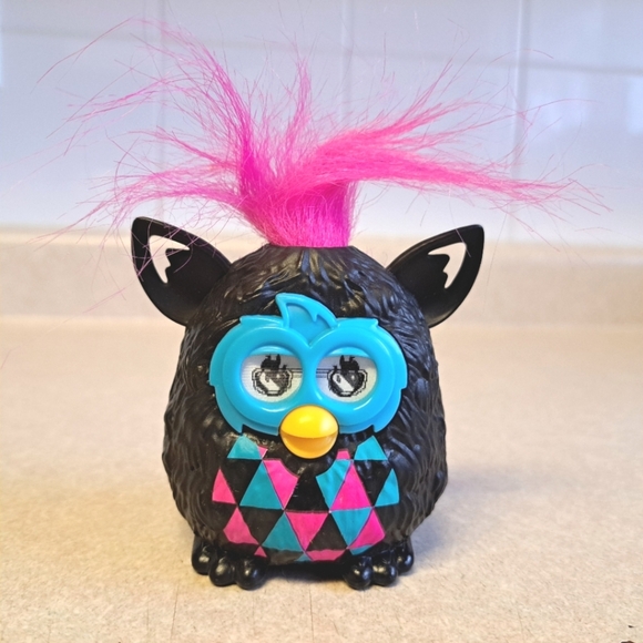 Furby hasbro 2013 McDonald's toy figure - Picture 1 of 6